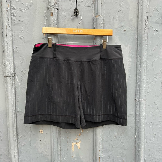 Lululemon Vintage Pinstriped Shorts, size 12