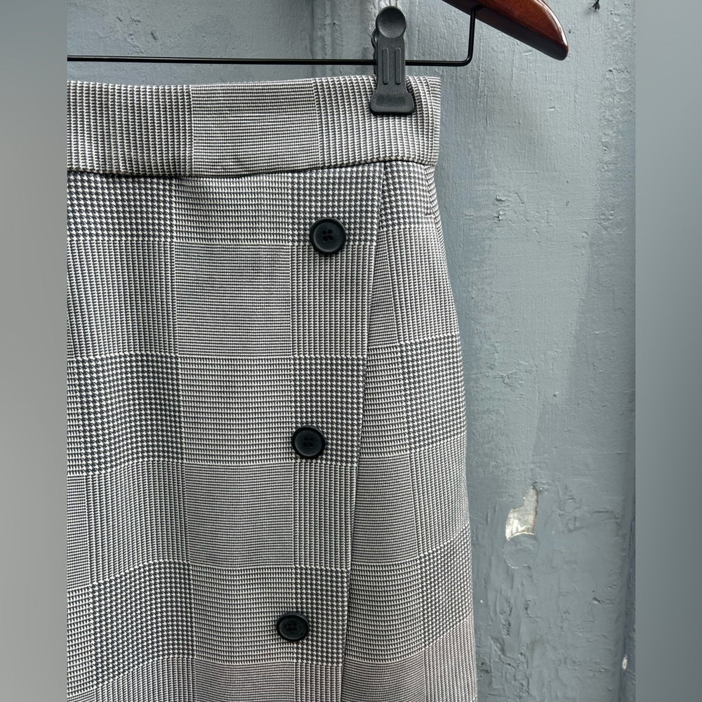 Leze the label Laurina skirt, small