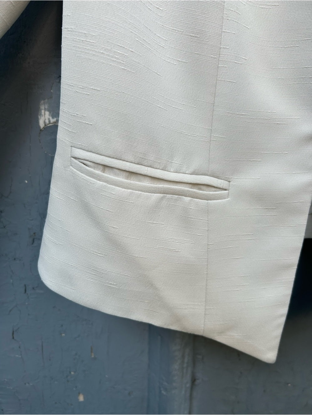 Grayes White textured collarless Kirstine blazer, size 8