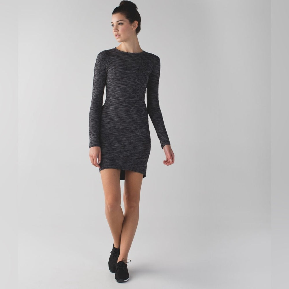 Lululemon &go Where-To Dress *Long Sleeve, size 8