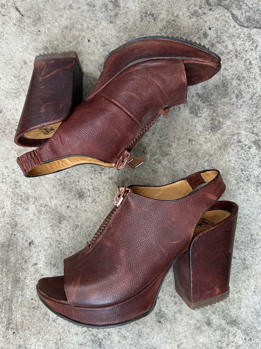 John Fluevog Brown Prepare 2.0 Tent Open Toe Platform Sandal, size 7