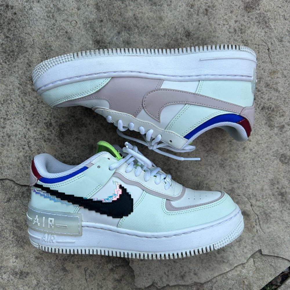 Nike Air Force 1 Shadow SE ‘Pixel Swoosh - Barely Green’, size 8.5