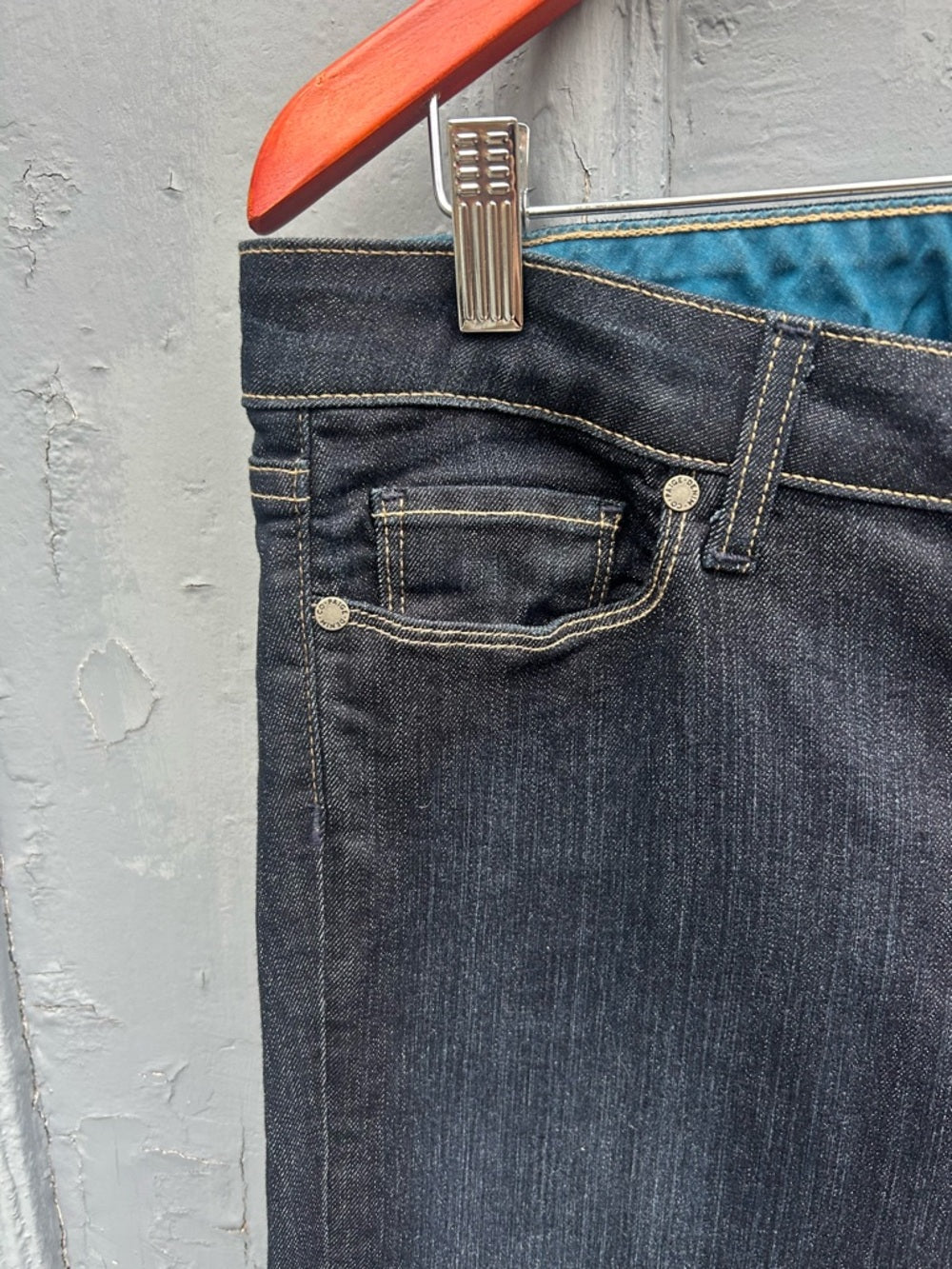 Paige Skyline Bootcut Jeans, size 32