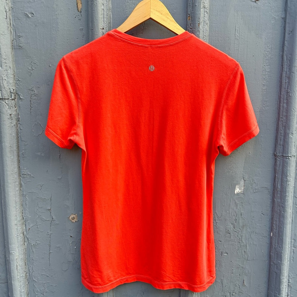 Lululemon Love tee, approx size 6