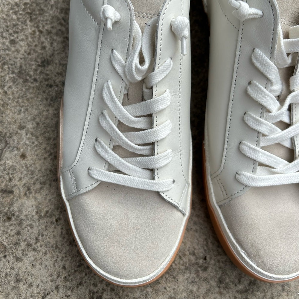 Dolce Vita Zina gold white Leather sneakers, BNWOB, size 10