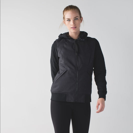 Lululemon Chilly Bomber Heathered Coal, size 4