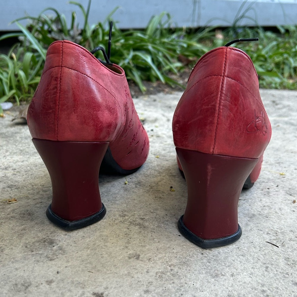 John Fluevog Red Look Out Fascination lace up leather heel, BNWOB, size 9