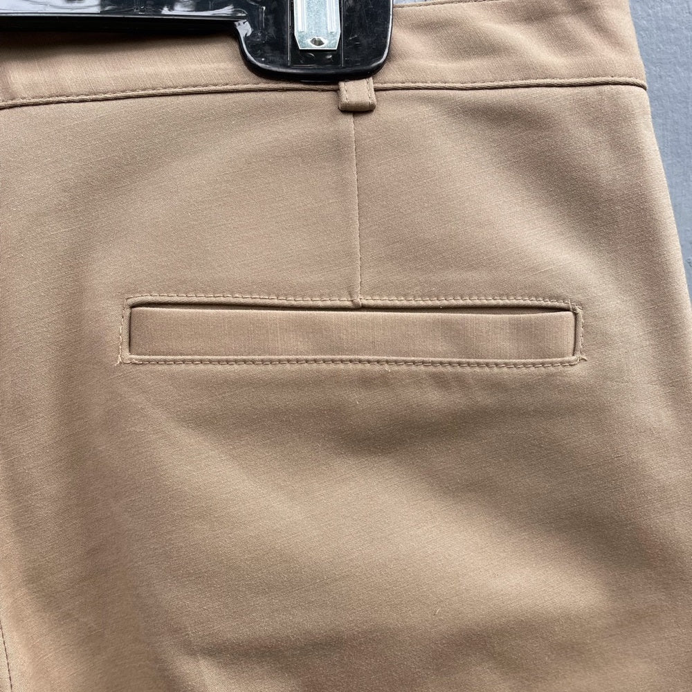 Club Monaco Cropped Khaki Pants, size 4