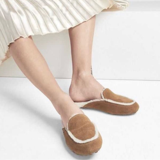 UGG Lane Loafer Slipper Slide, size 6