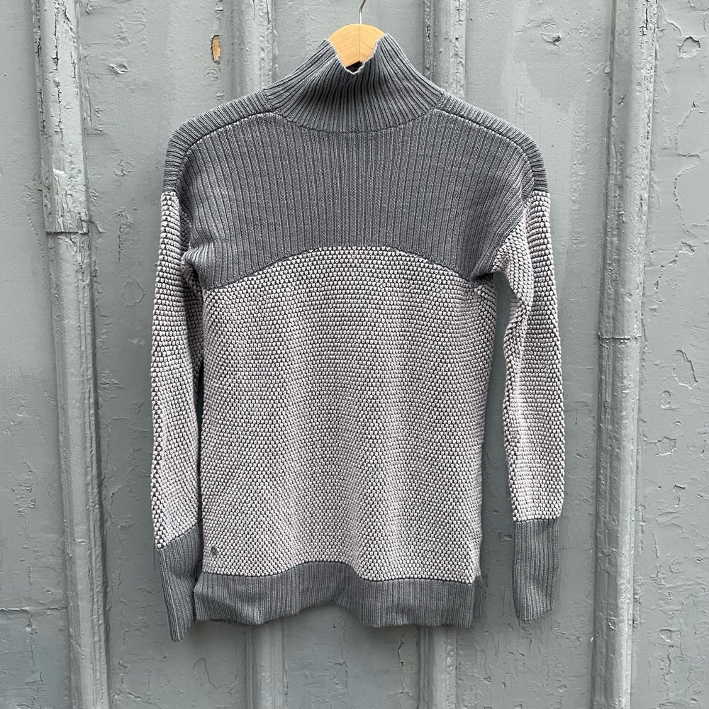 Lululemon Warm & Restore Sweater, size 6