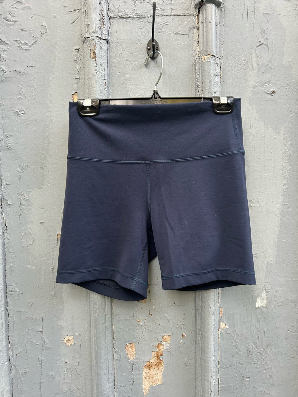Lululemon Wunder Train High-Rise Short 6”, Navy, Size 10