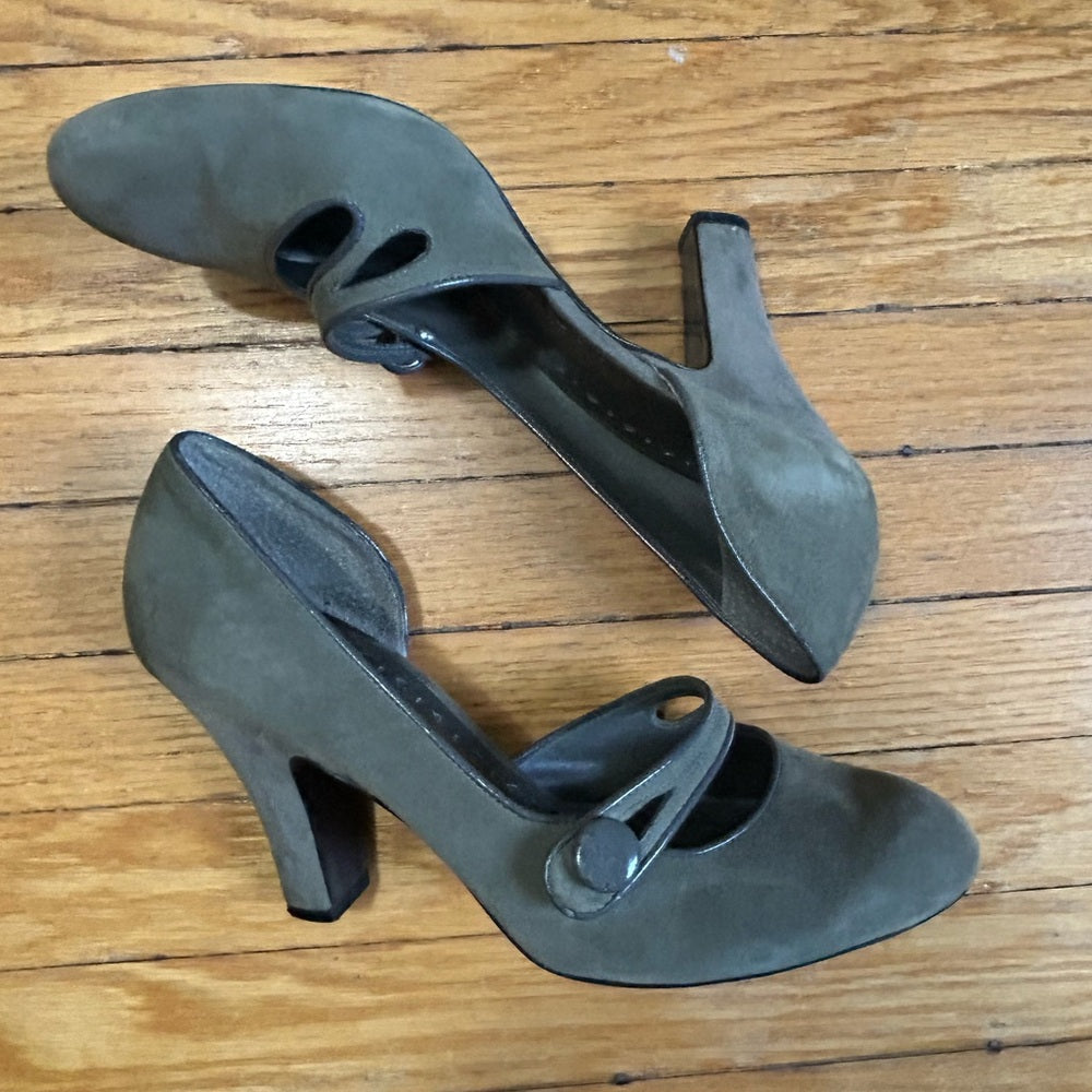 BCBG Grey Suede Mary Jane block heels, size 40 (US10)