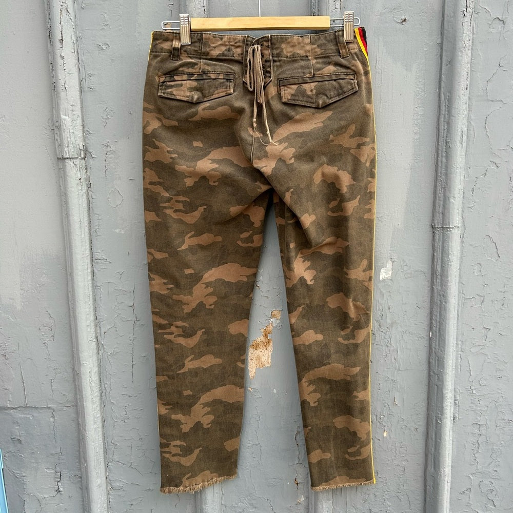 Pam & Gela Camo Side Stripe Pant in Army, size 27