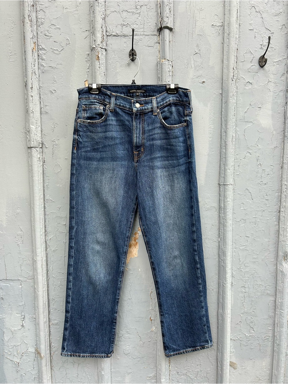 Modern American Highland Boyfriend Jean, size 28