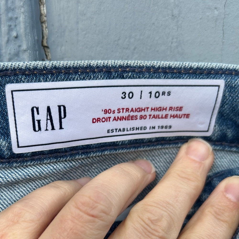 Gap 90’s Straight high rise, size 30