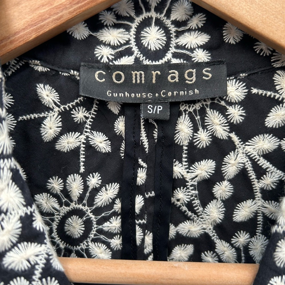 Comrags Embroidered Cropped Jacket, size Small