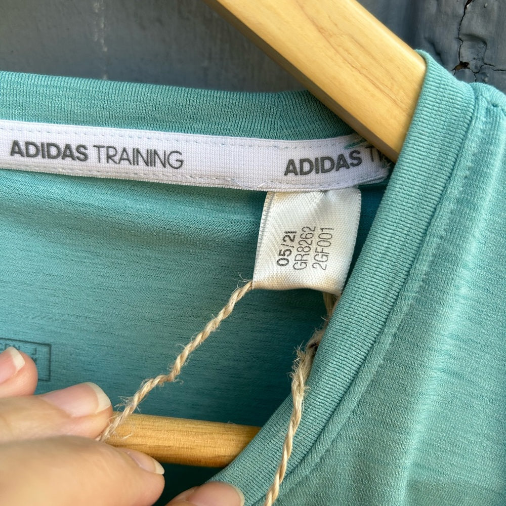 Adidas Light Weight Primegreen Tee, BNWOT, size XS