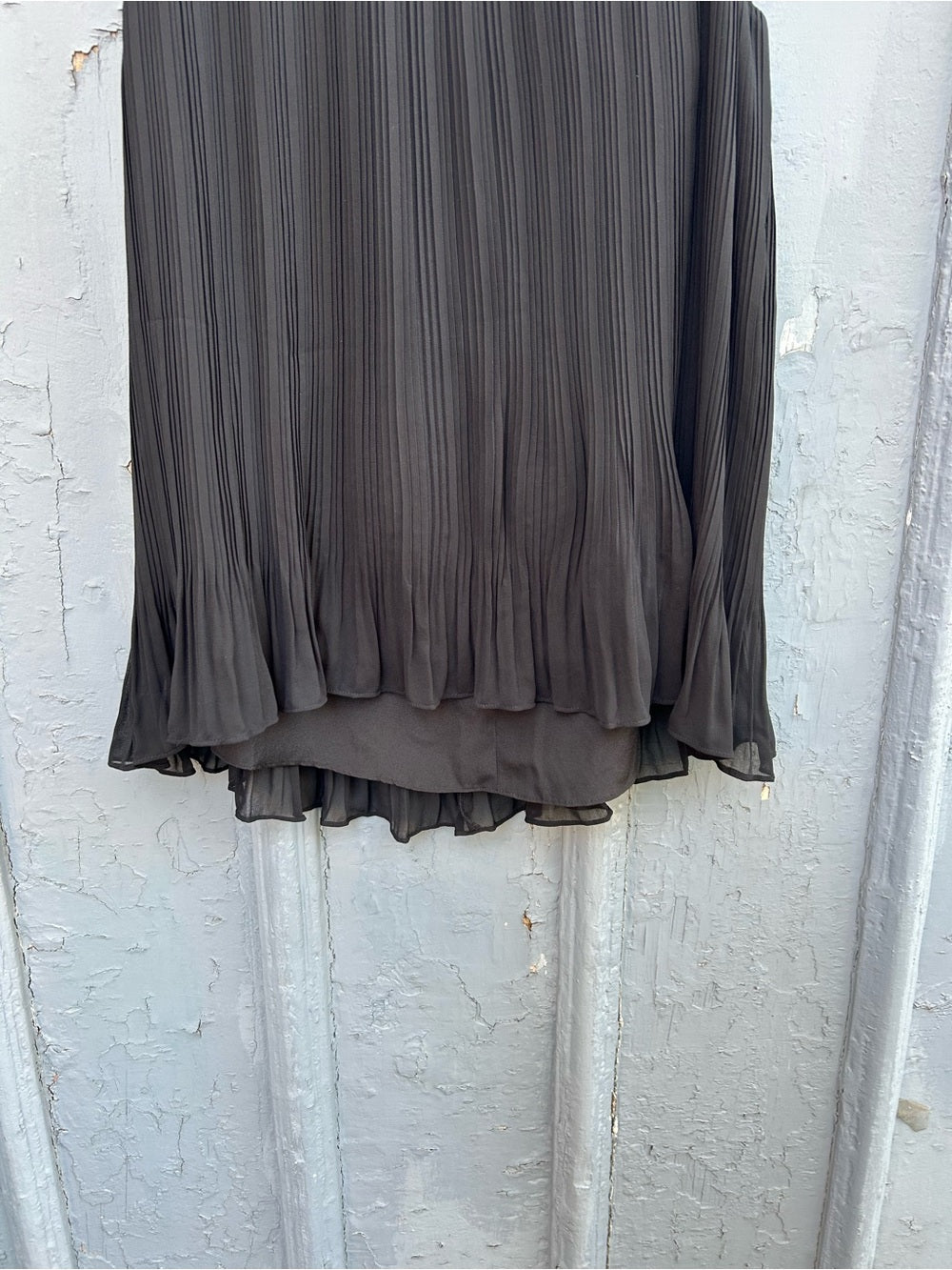 Club Monaco Pleated black sleeveless blouse, M