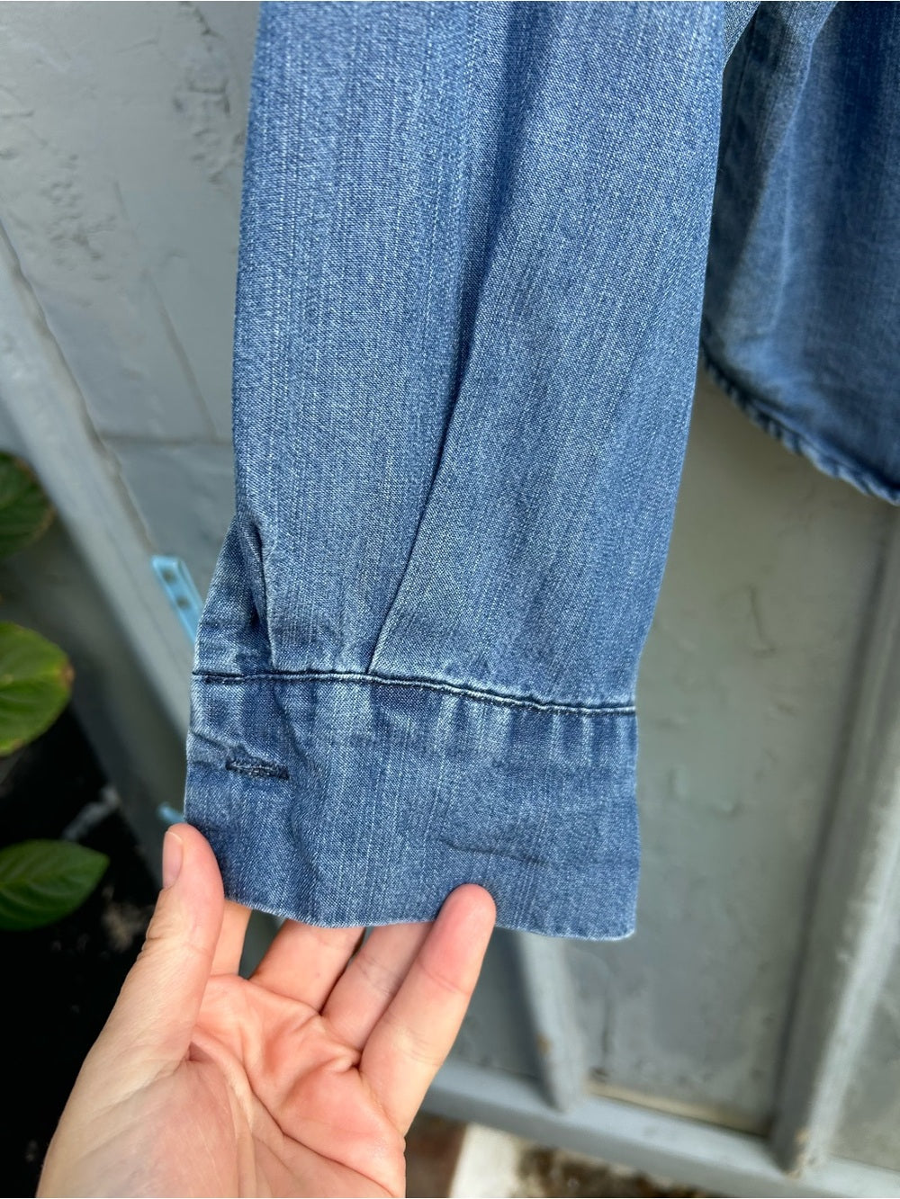 Senes Chambray Ruffle front Shirt, size M