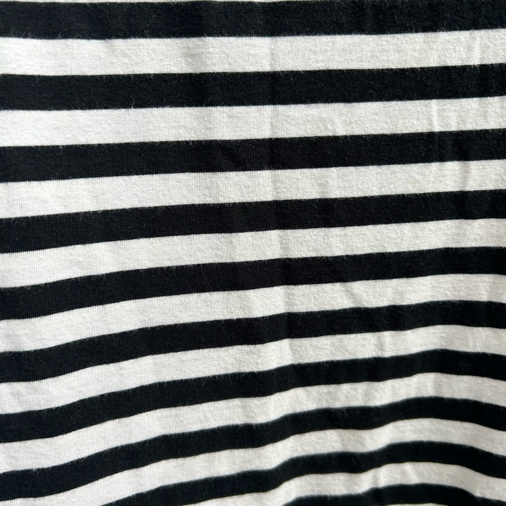 Kit & Ace Striped V neck Tee, size Small