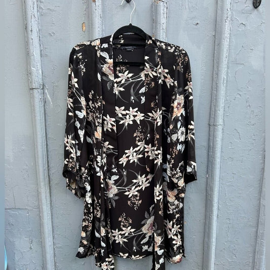 Tahari light Kimono, size L/XL