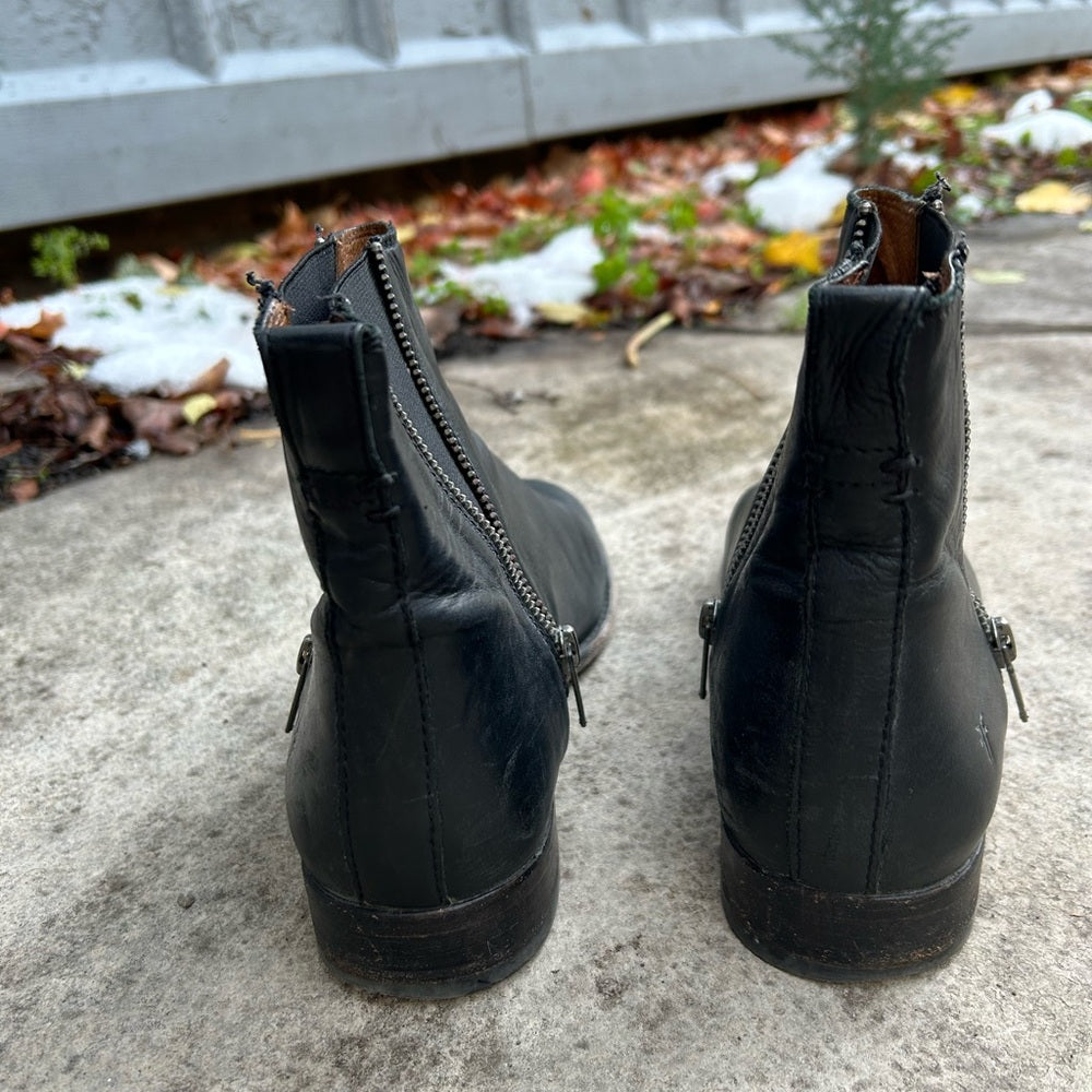 Frye Carley Zip Chelsea Boots, size 10
