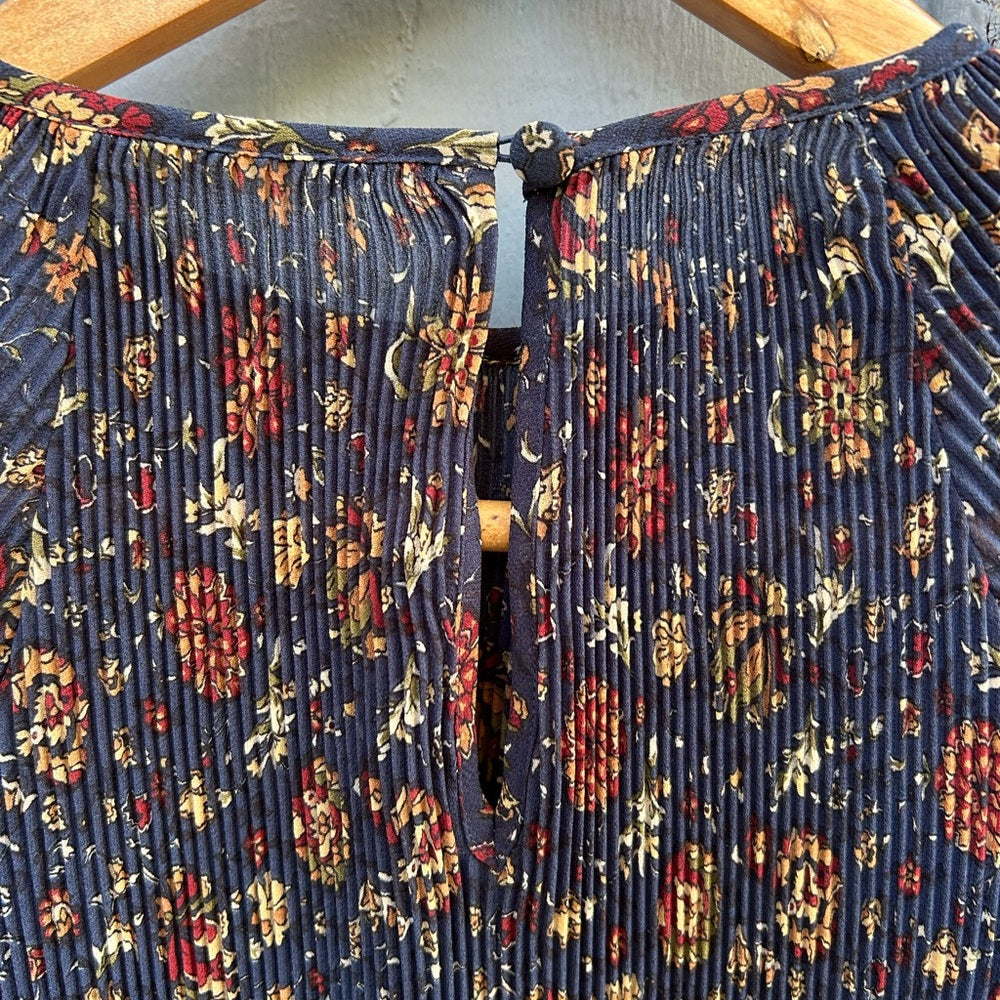 Veronica Beard Lewin Floral Blouse, size 0