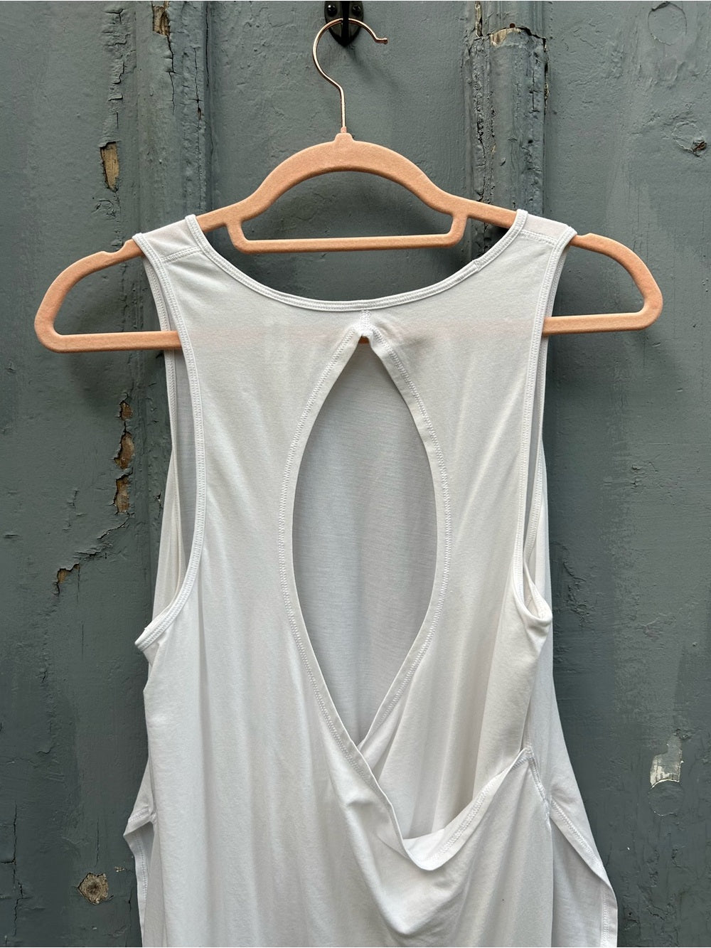 Lululemon White Cruiser Pima Cotton Tank, size 6