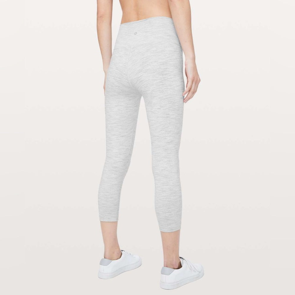 Lululemon crop wunder under, size 8
