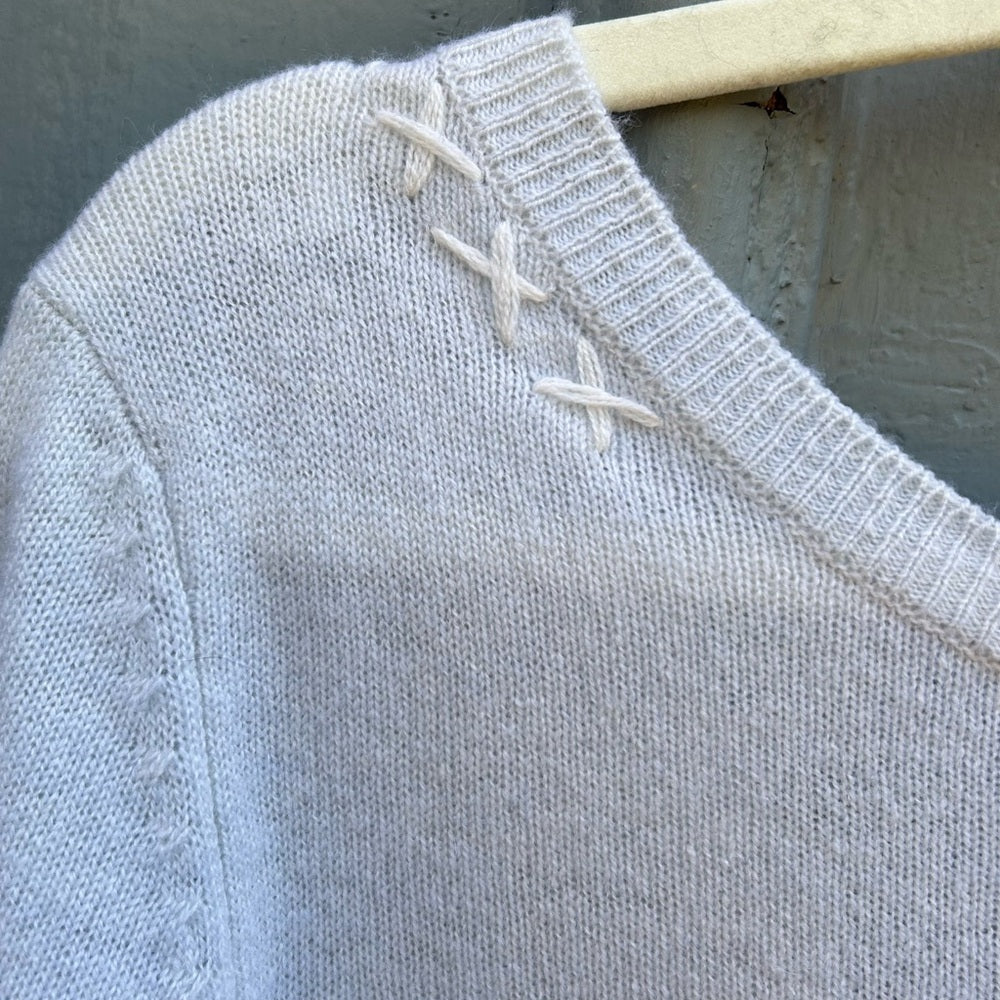 Cashmere Cardigan with embroidery, size M