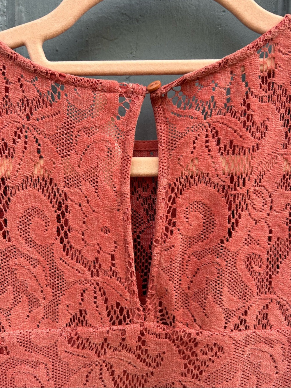 Anthropologie Parvati Velvet Lace Ruched Blouse Short Sleeve Top, Extra Small