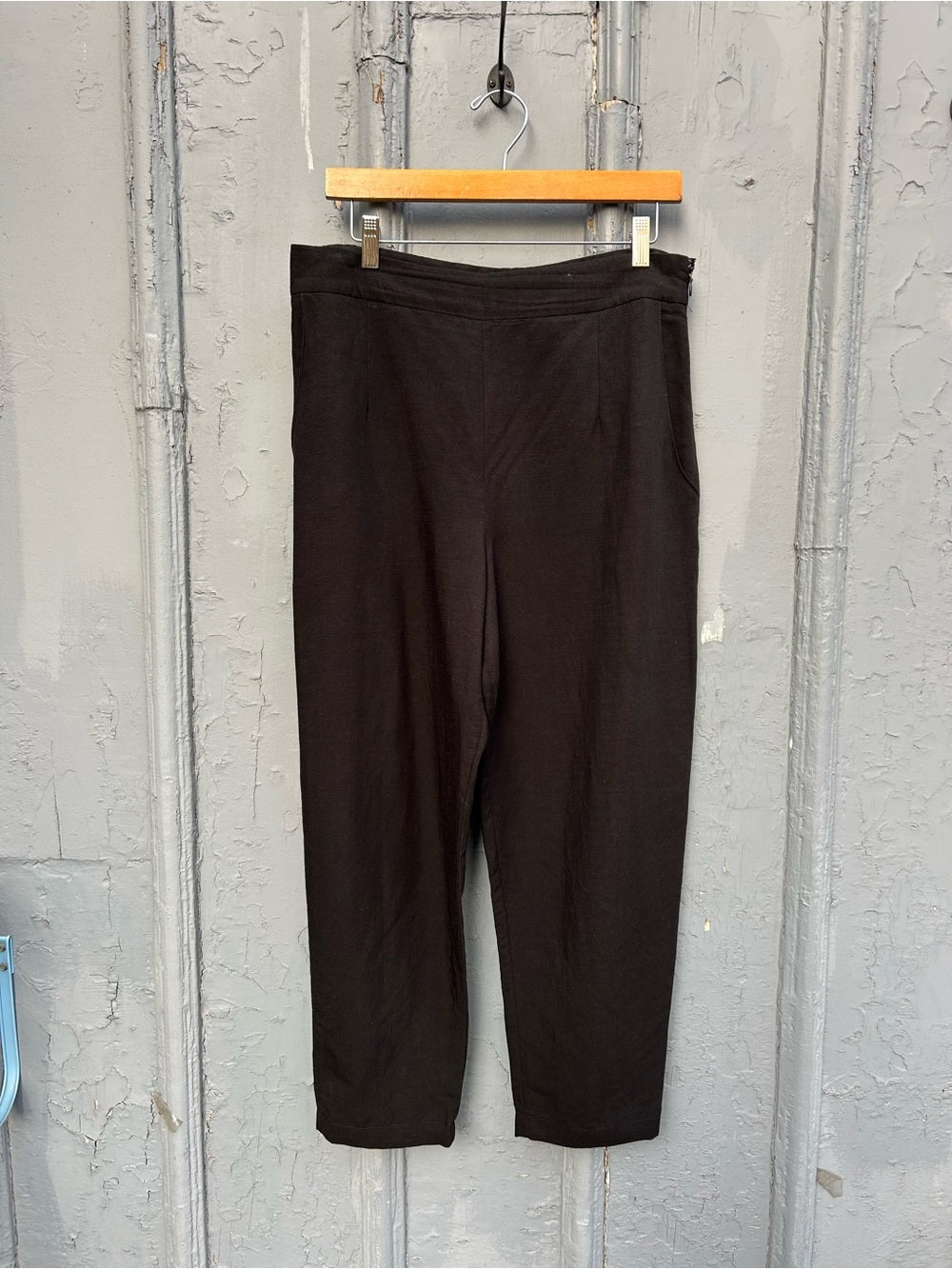 Melow by Melissa Bolduc Black George Crop pants, size 10