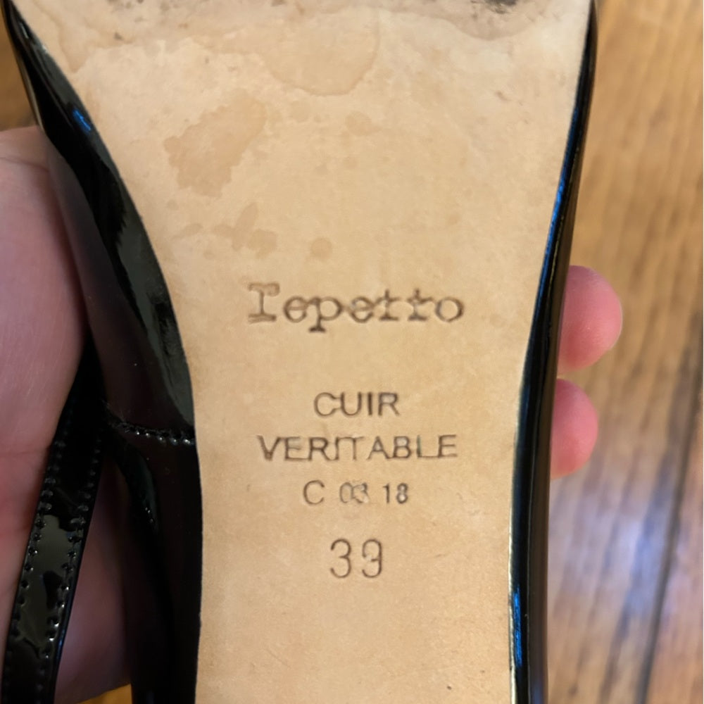 REPETTO Electra pump, Black patent leather, size 39 (runs small)