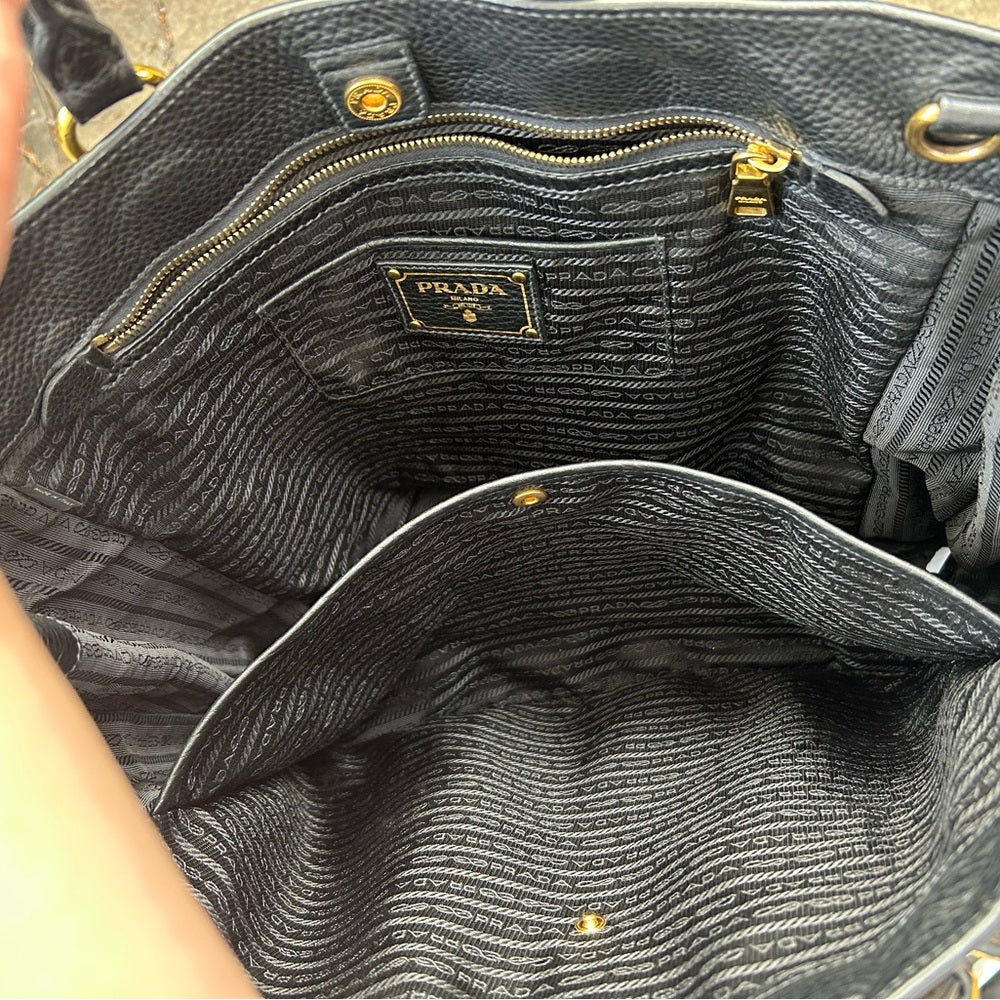 Prada Vitello Daino Zippy Shopping Bag Nero, 17.5” x 13.5” x 6”