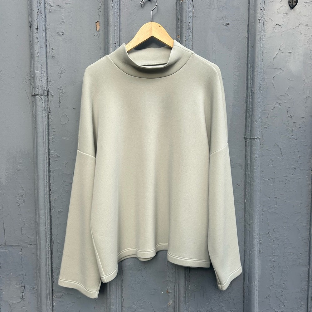 Leze the Label Maya Turtleneck, Matcha, size XL
