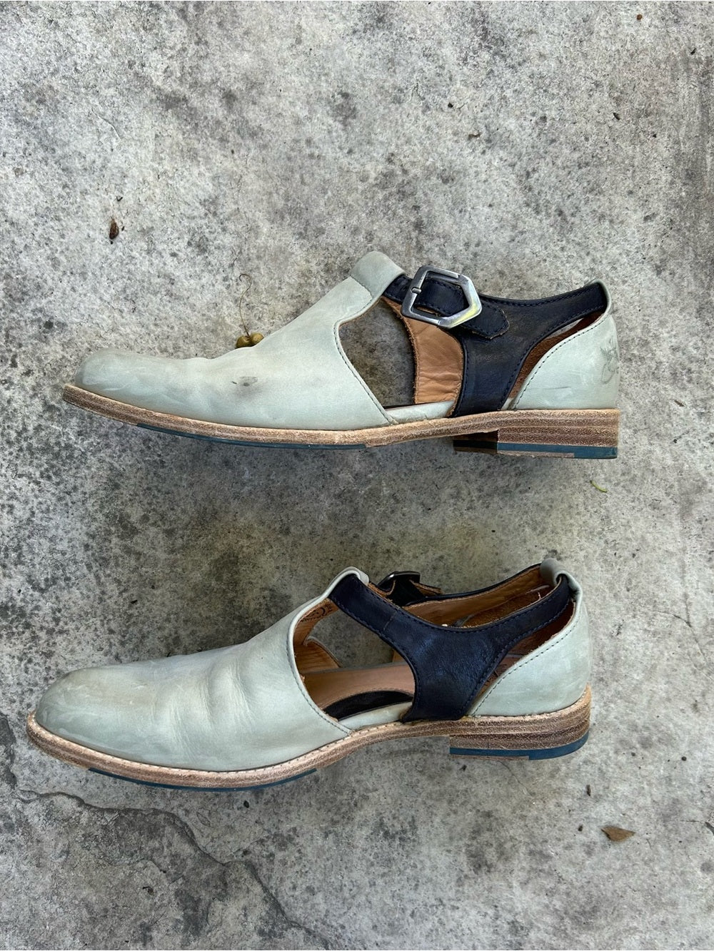 John Fluevog Modvog Maria-Louisa Side Buckled T-Strap Shoe, size 7.5