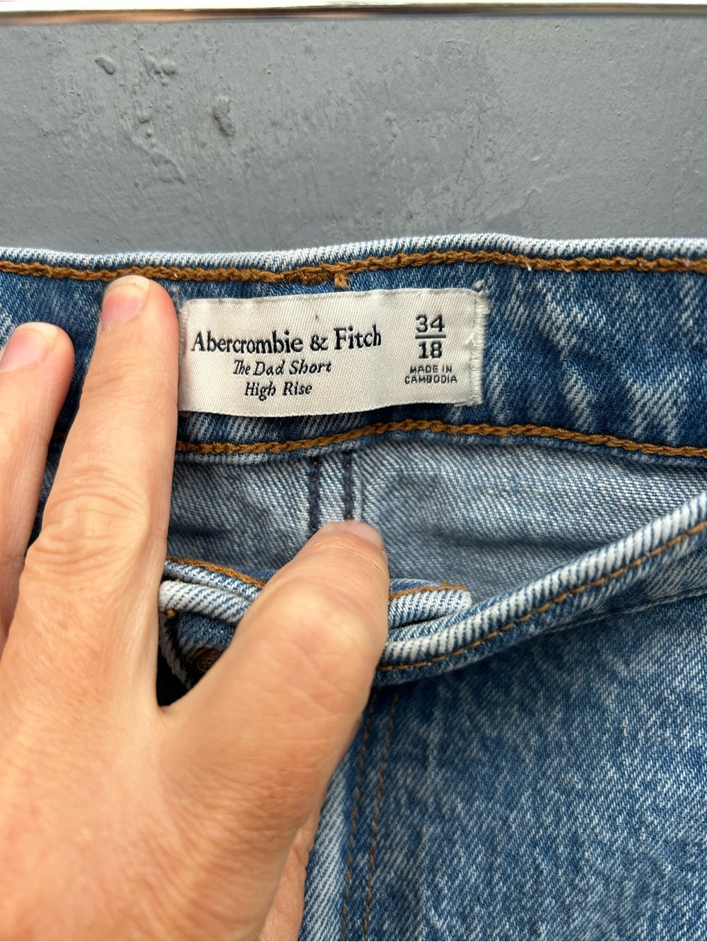 Abercrombie & Fitch Denim Dad Shorts, size 34/18