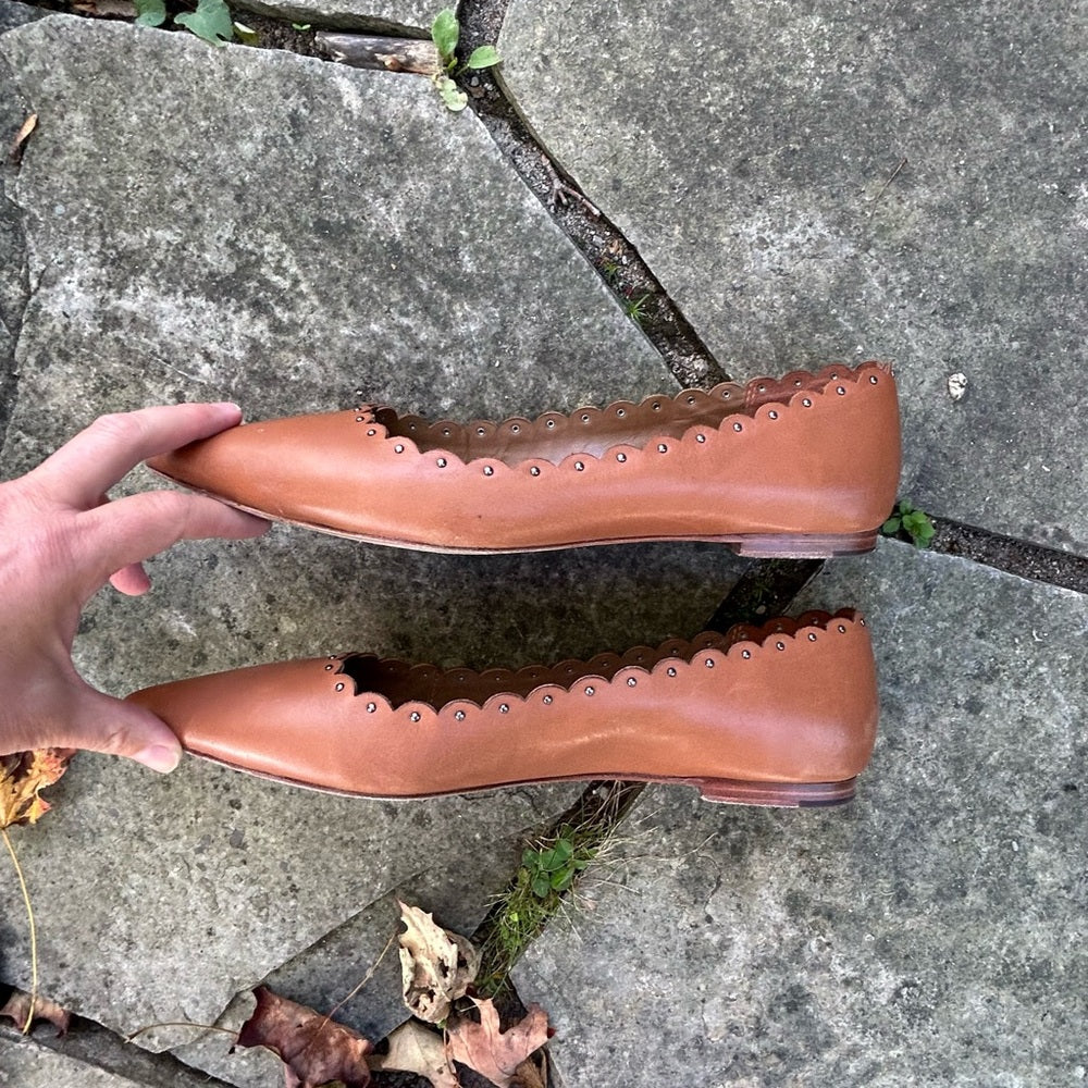 Coach Jill Leather Scalloped Brown Flats, size 10