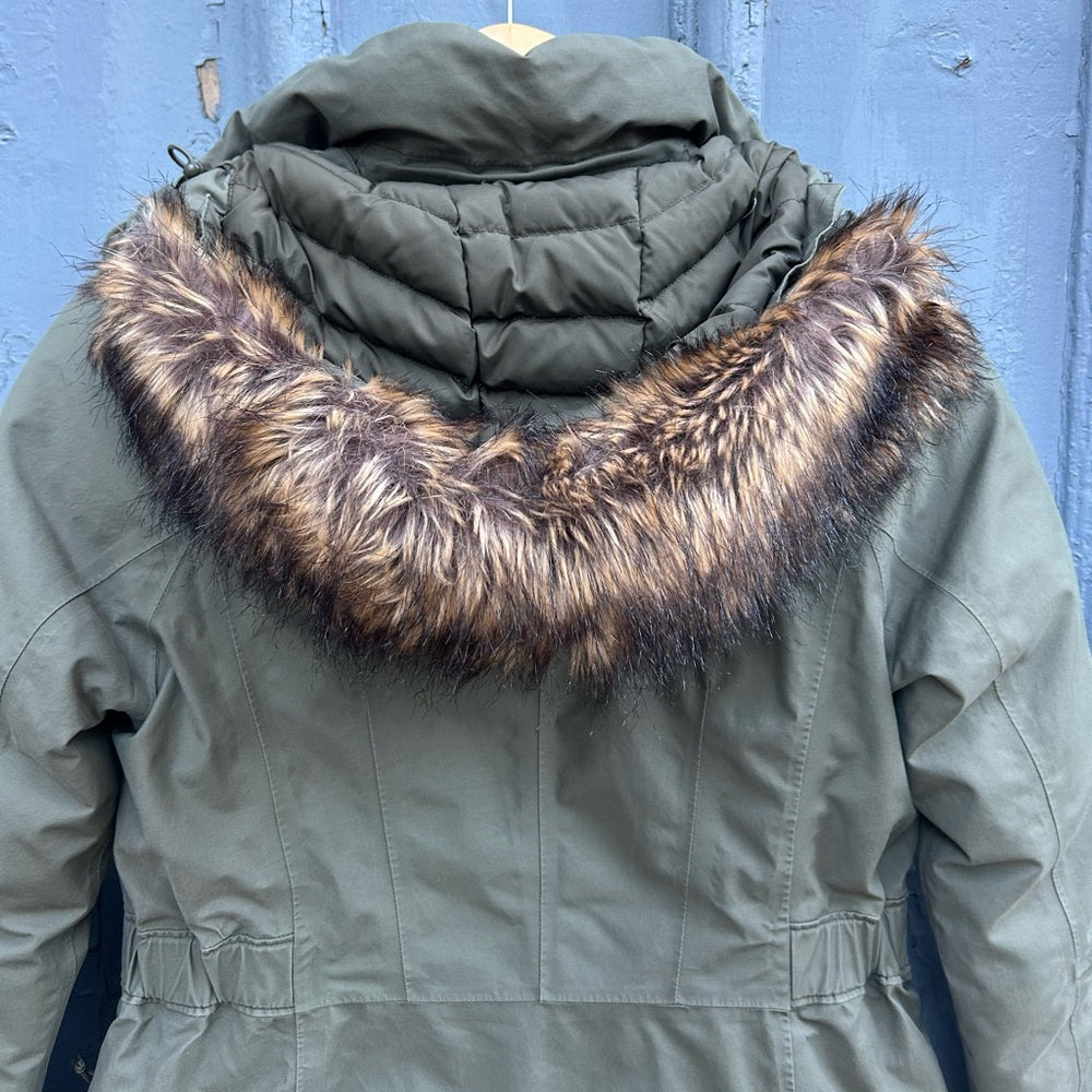 The North Face Women’s Arctic Parka, Small