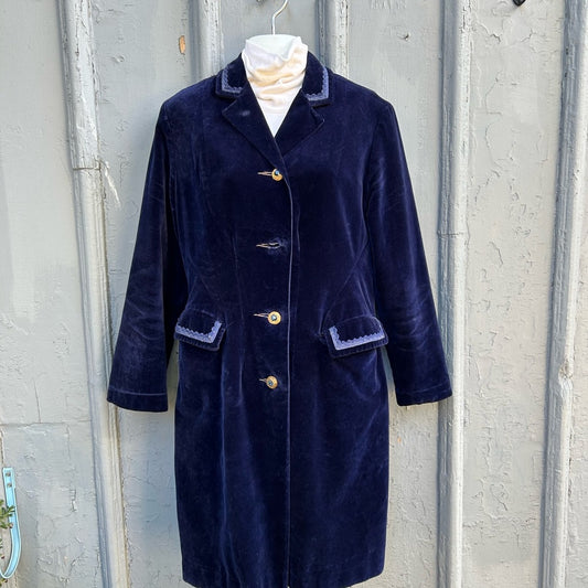 Gorgeous Vintage Blue Velvet Coat, size approx 6