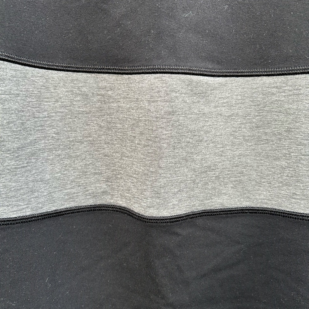 Lululemon Yoga Over Skirt, size 6