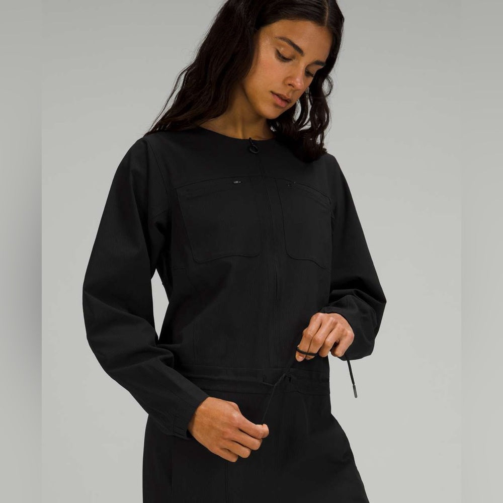 Lululemon Ventlight Zippered Jumpsuit Black, size 6