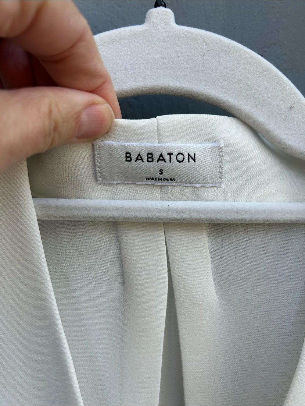 Babaton Sleeveless White Power Blouse, size S