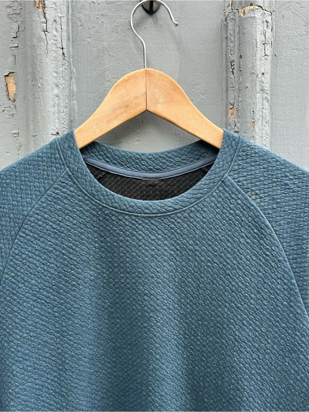 Lululemon At Ease Crewneck, size S
