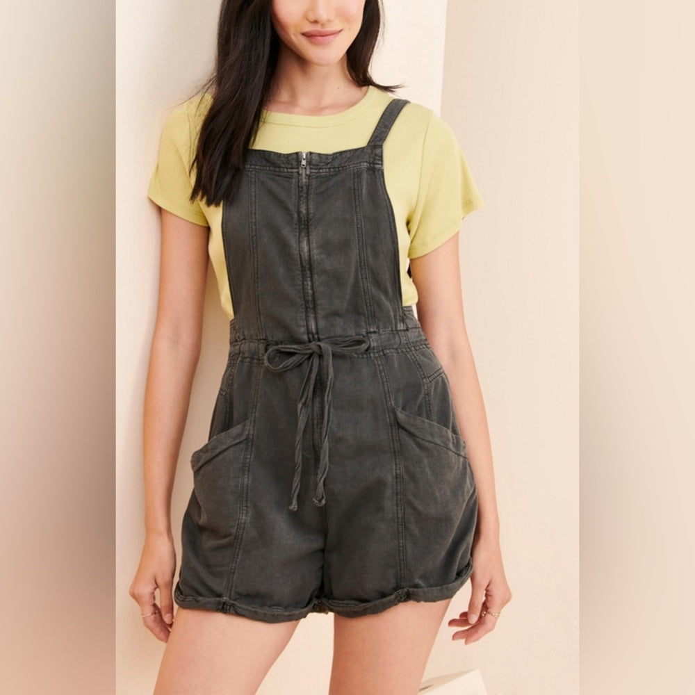 Free People Palm Valley Shortall, size M