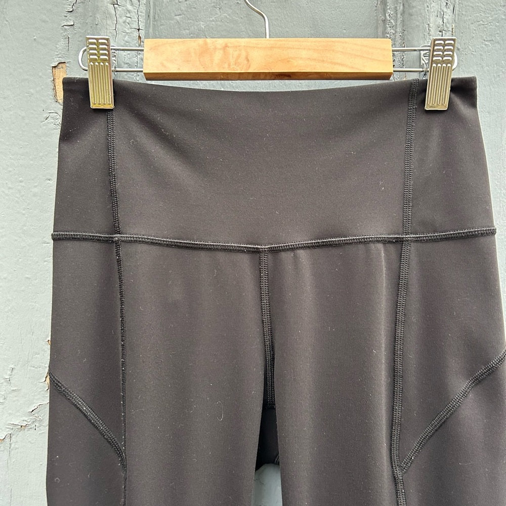 Lululemon Sweaty Endeavour Mesh pants, size 4