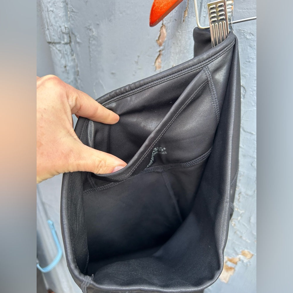 Fabletics Anywhere Motion365+ Shine High-Waisted Legging, size approx Large