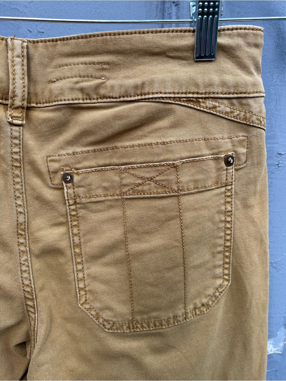 Anthropolgie Pilcro the Wanderer Pants Mustard, size 27