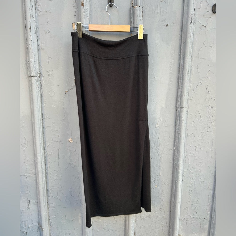 Aritzia Wilfred Free Black Shields Skirt, Size M