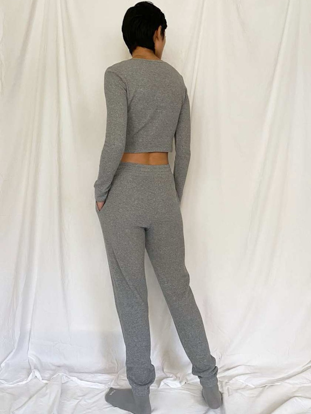 Aritzia TNA Light Grey Cotton Waffle Knit Ankle Jogger Pants Sweatpants, Size M